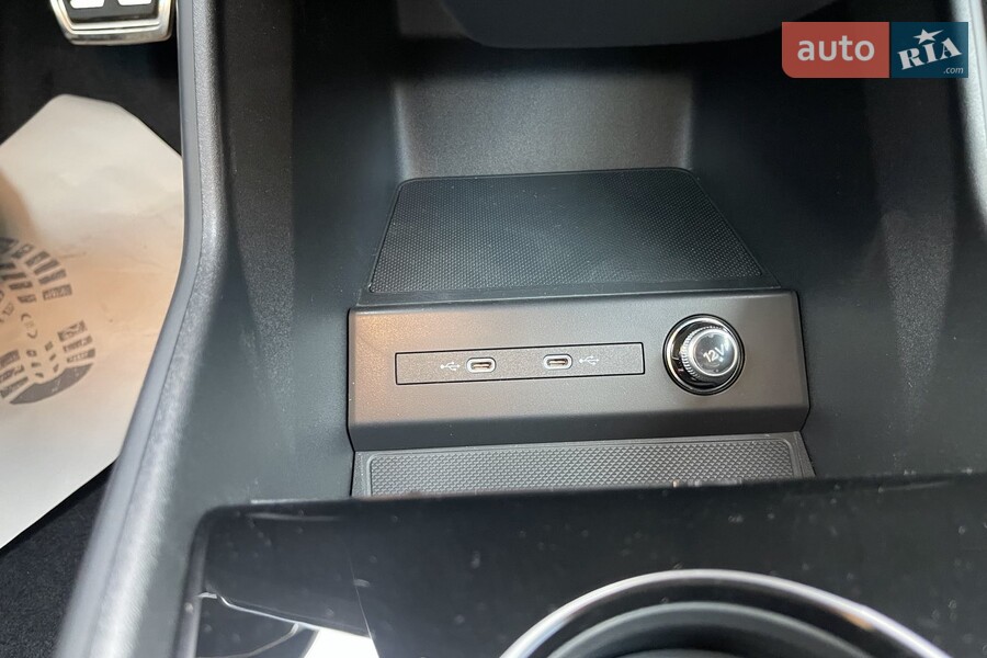 Audi Q4 e-tron - фото 33