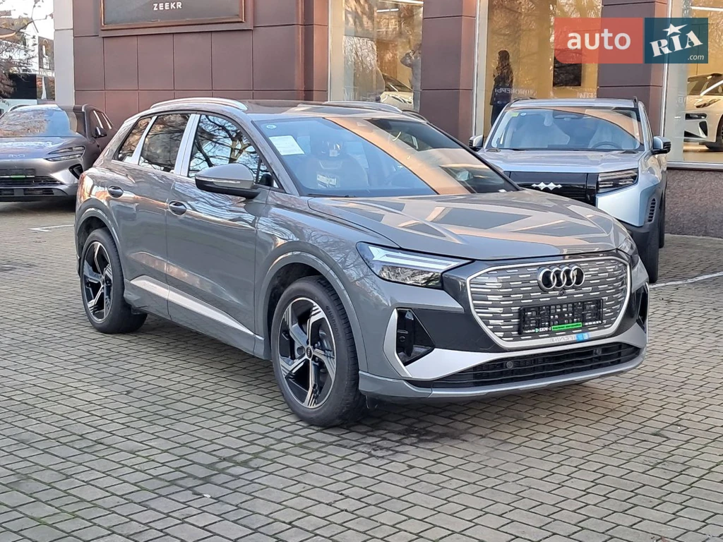 Audi Q4 e-tron Creative