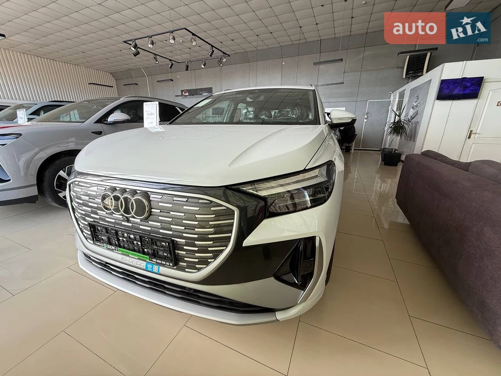 Audi Q4 e-tron Creative