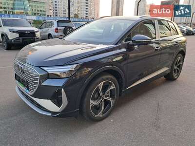 Audi Q4 e-tron 2025 Creative