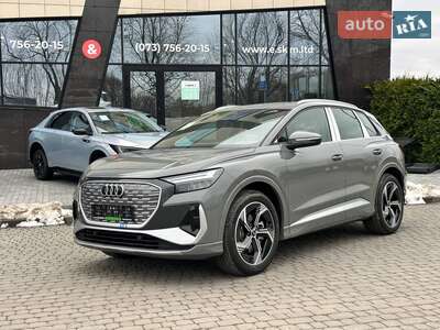 Audi Q4 e-tron 2025 Creative