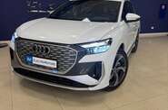 Audi Q4 e-tron Creative