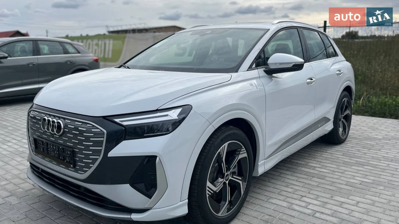 Audi Q4 e-tron Creative