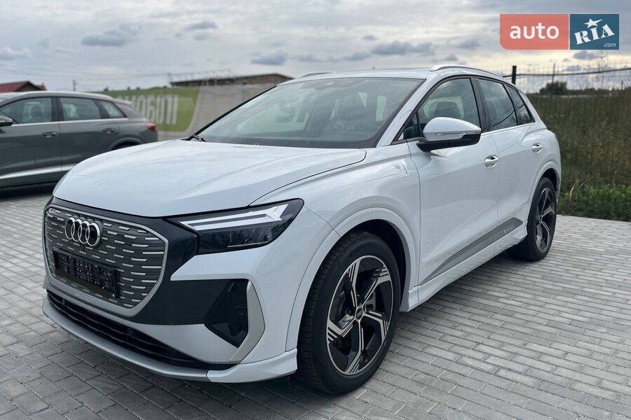 Audi Q4 e-tron - фото 1