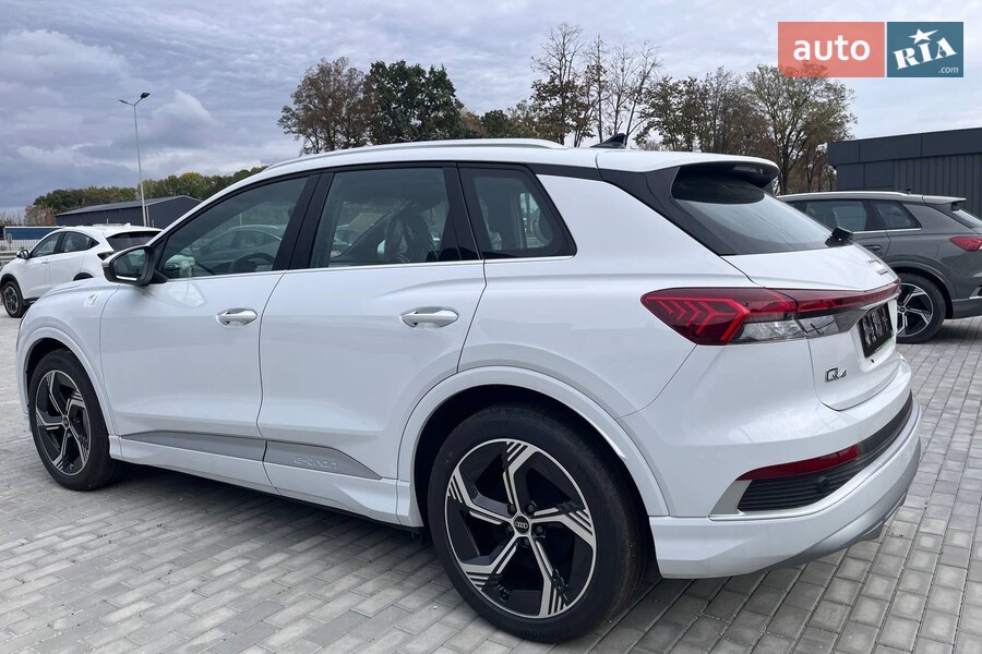 Audi Q4 e-tron - фото 9