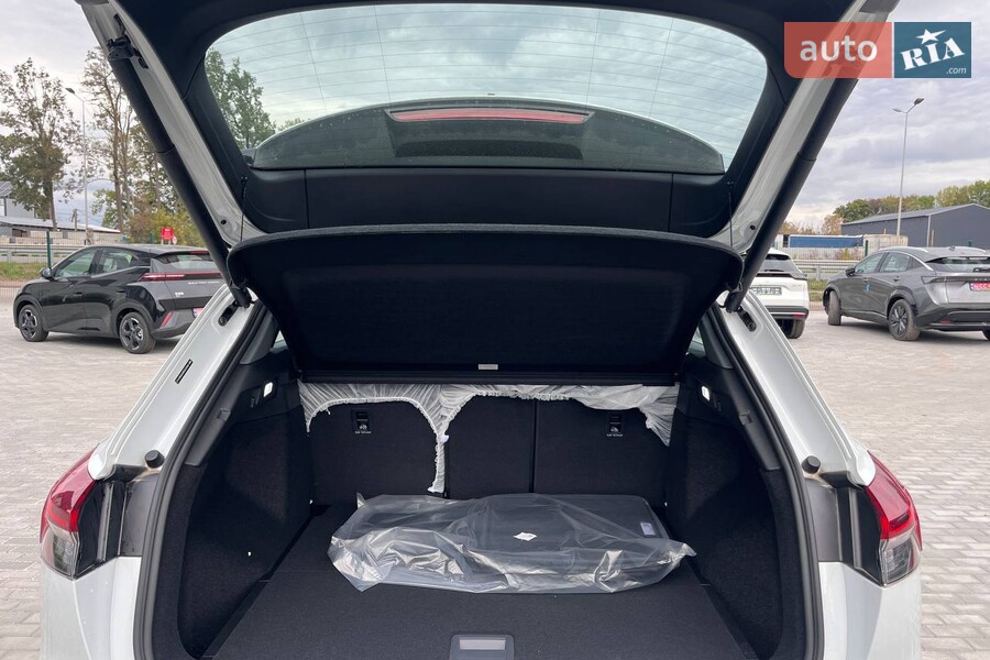 Audi Q4 e-tron - фото 15