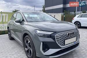 Audi Q4 e-tron Creative