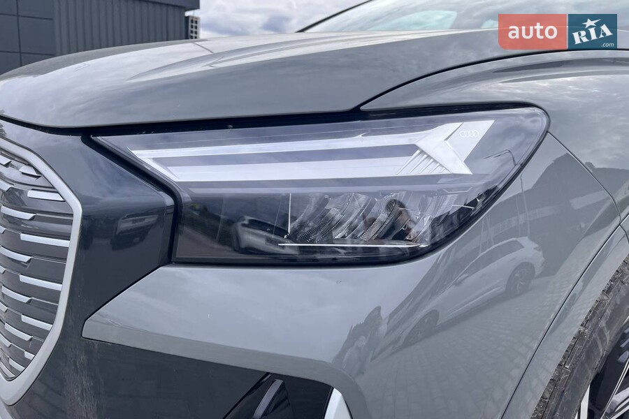 Audi Q4 e-tron - фото 9
