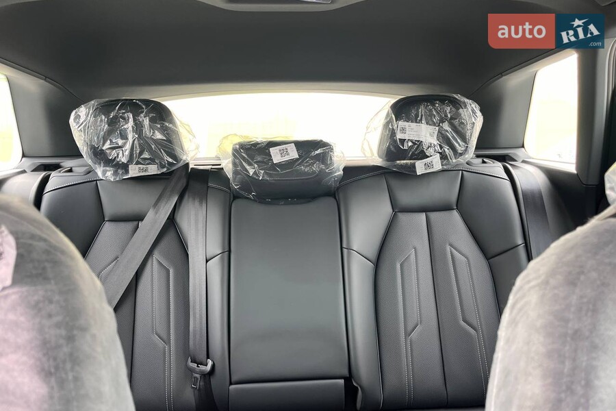 Audi Q4 e-tron - фото 27