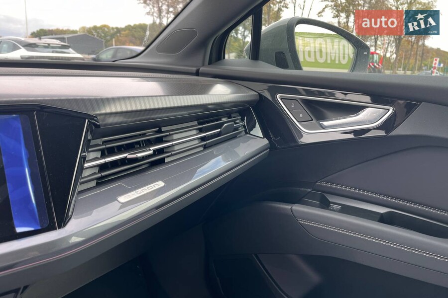 Audi Q4 e-tron - фото 29