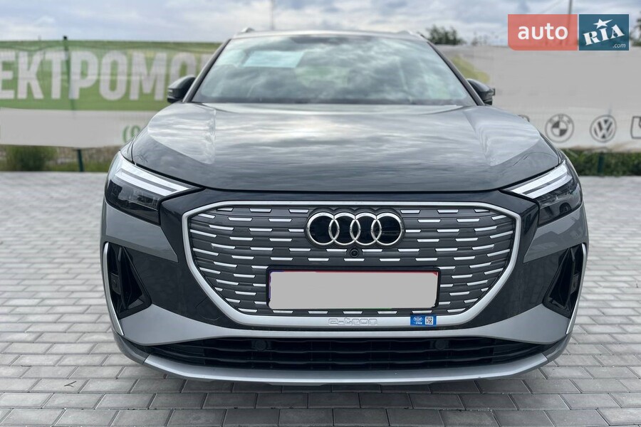 Audi Q4 e-tron - фото 3