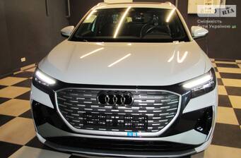 Audi Q4 e-tron 2025 Creative