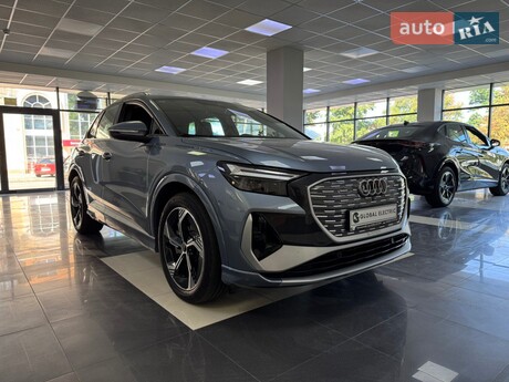 Audi Q4 e-tron 2024