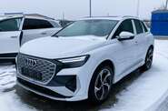 Audi Q4 e-tron - фото 1
