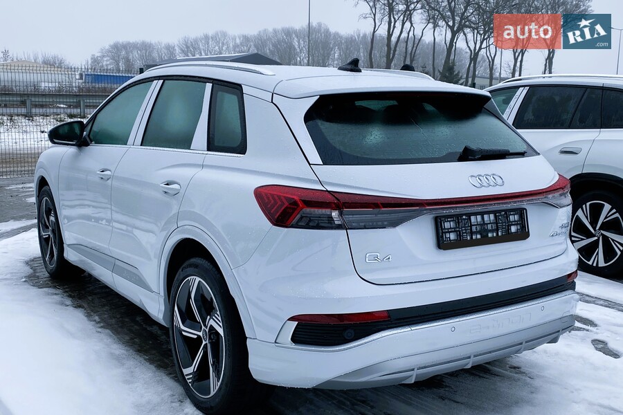 Audi Q4 e-tron - фото 6