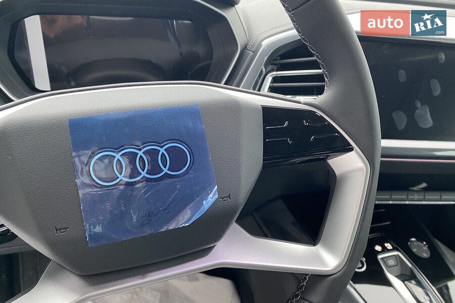 Audi Q4 e-tron - фото 15
