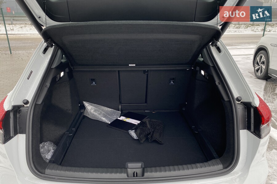 Audi Q4 e-tron - фото 10
