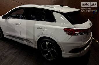 Audi Q4 e-tron 2024 Creative
