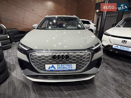Audi Q4 e-tron 2024