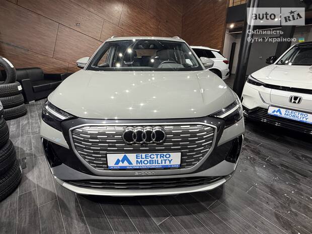 Audi Q4 e-tron 2024