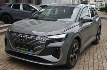 Audi Q4 e-tron 2025 Creative