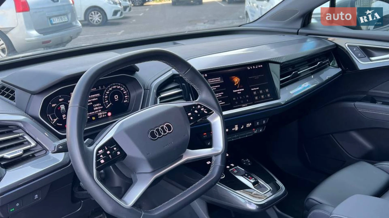 Audi-8
