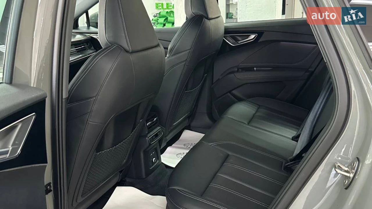 Audi-26