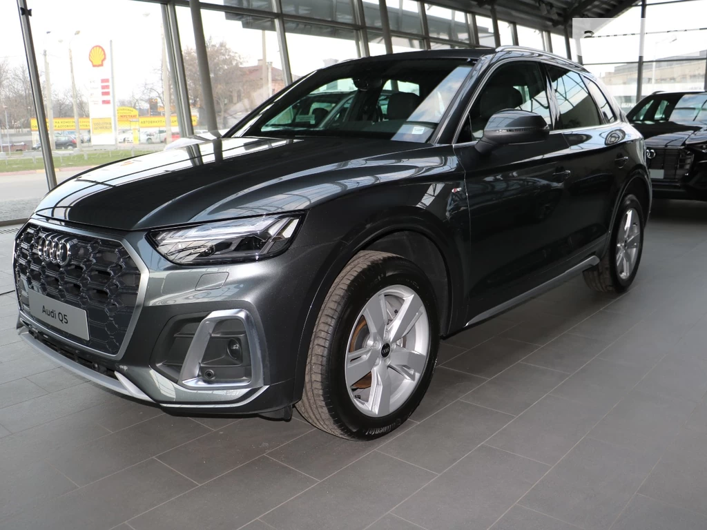 Audi Q5 Basis