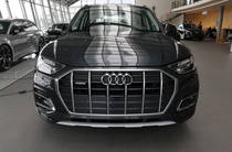 Audi Q5 Basis