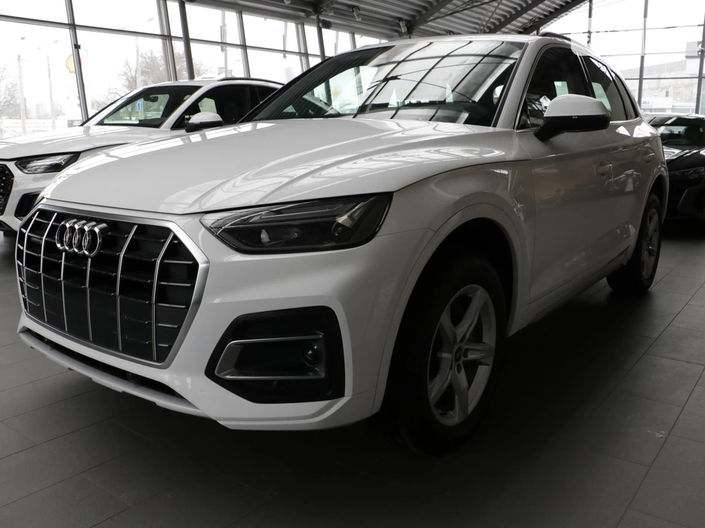 Audi Q5 Basis