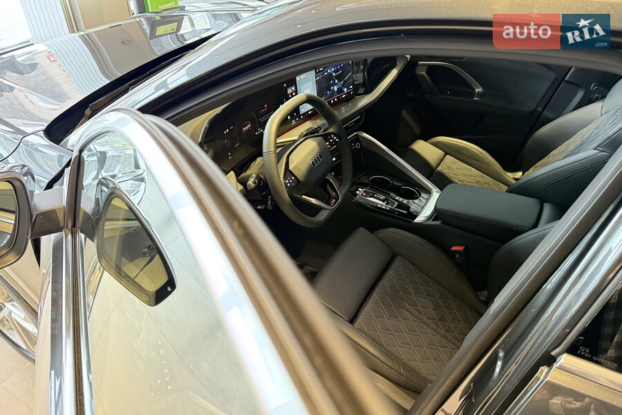 Audi Q5 - фото 11