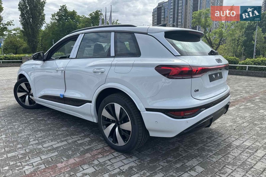 Audi Q6 e-tron - фото 10