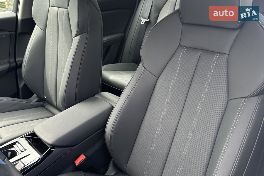 Audi Q6 e-tron - фото 20