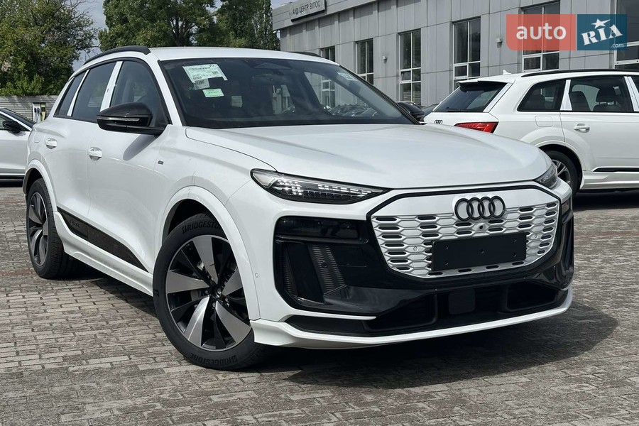 Audi Q6 e-tron - фото 2