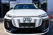 Audi Q6 e-tron - фото 1