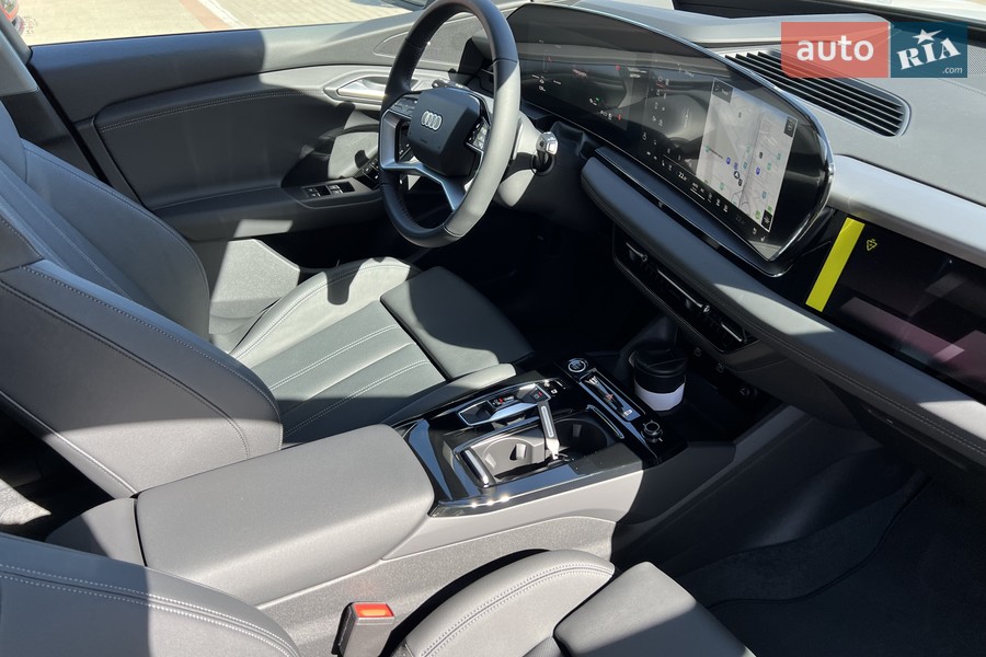 Audi Q6 e-tron - фото 14