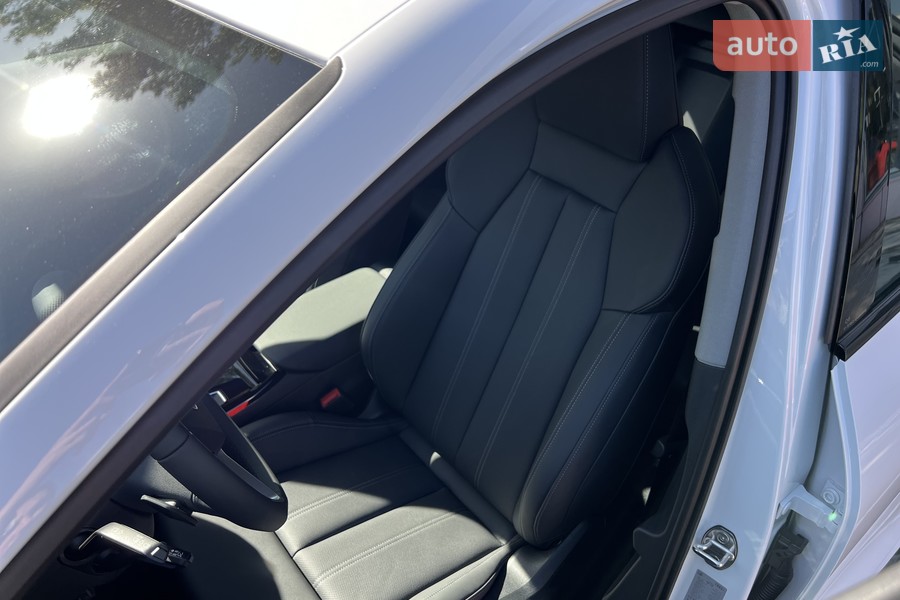 Audi Q6 e-tron - фото 28