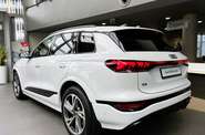 Audi Q6 e-tron - фото 8