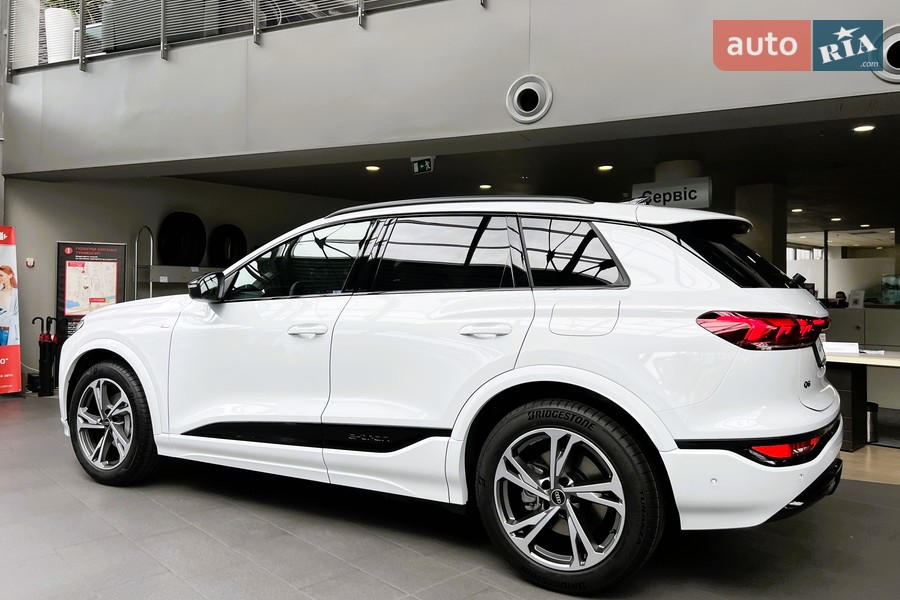 Audi Q6 e-tron - фото 9