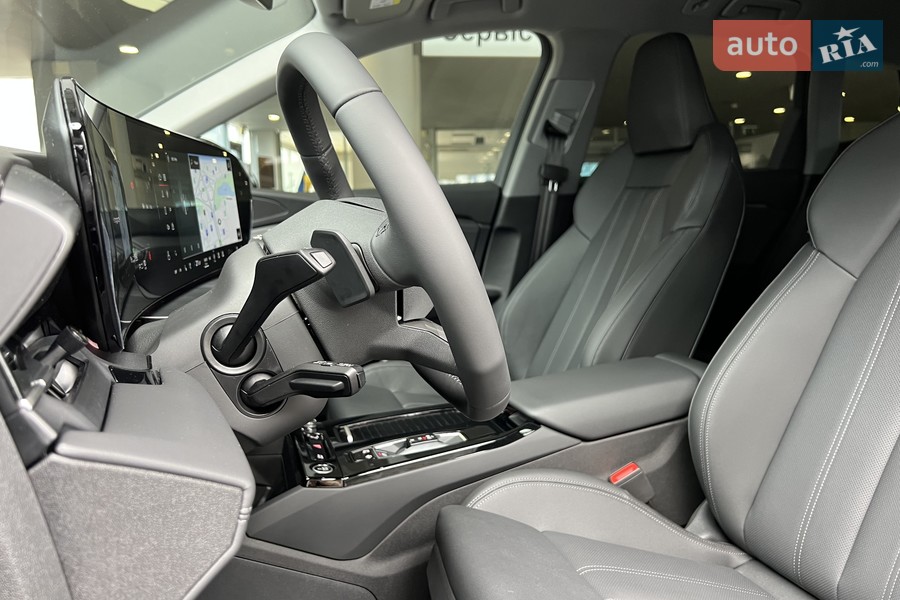Audi Q6 e-tron - фото 28
