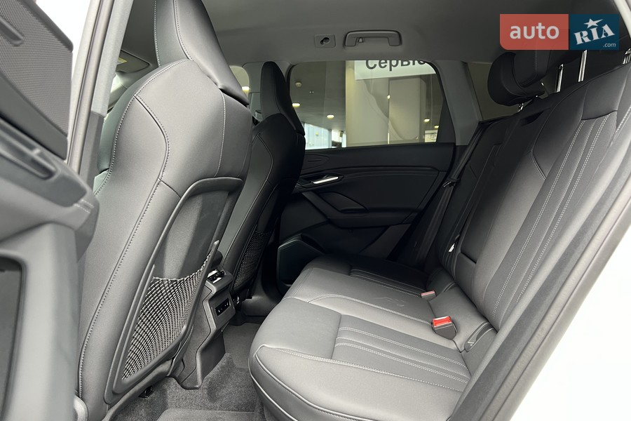 Audi Q6 e-tron - фото 30