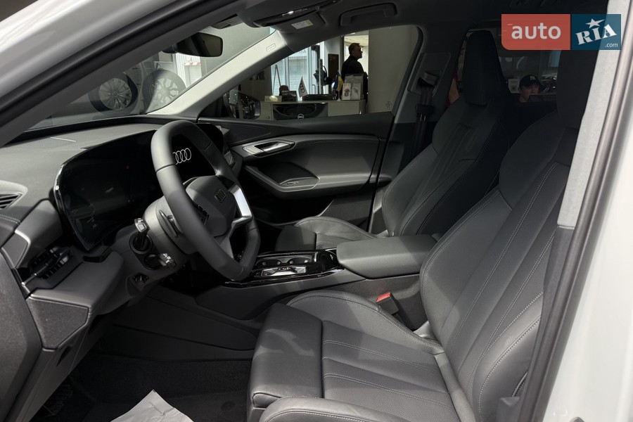 Audi Q6 e-tron - фото 8