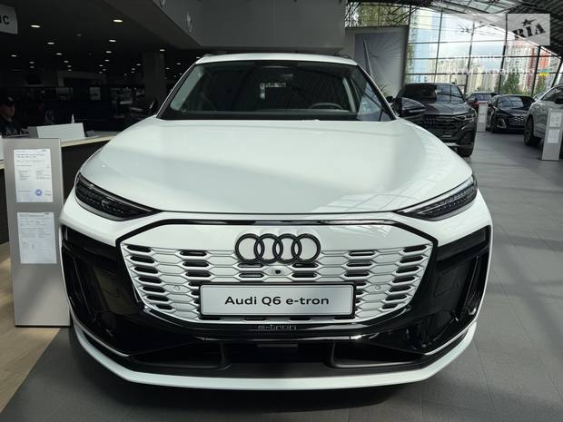 Audi Q6 e-tron 2025
