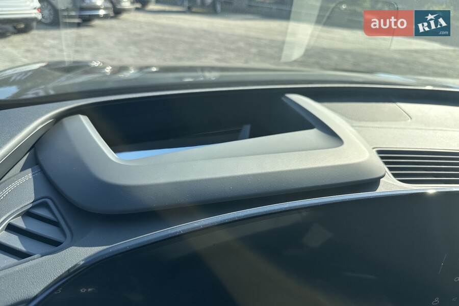 Audi Q6 e-tron - фото 17
