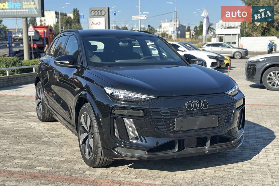 Audi Q6 e-tron - фото 33