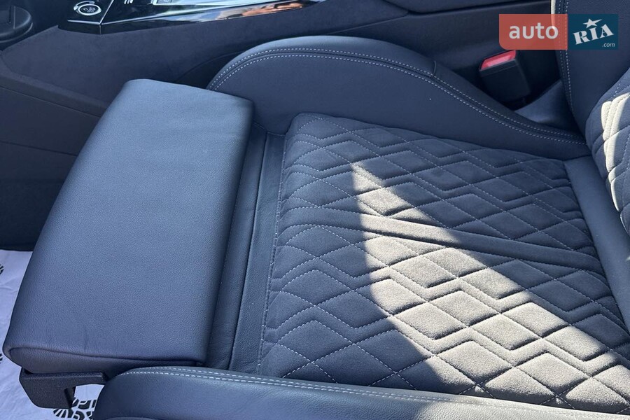 Audi Q6 e-tron - фото 20