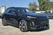 Audi Q6 e-tron - фото 1