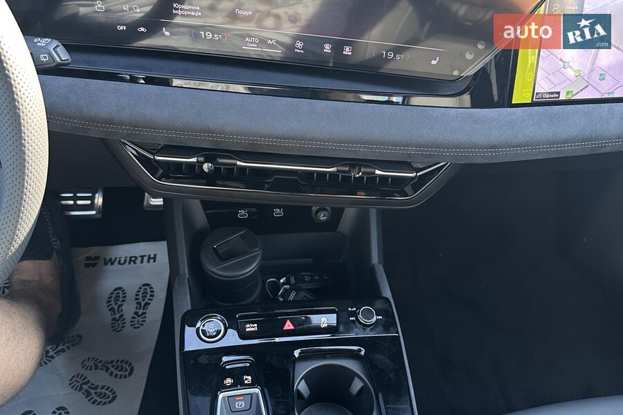 Audi Q6 e-tron - фото 30