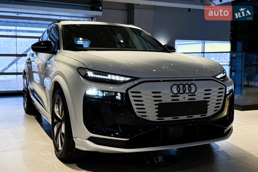 Audi Q6 e-tron - фото 2