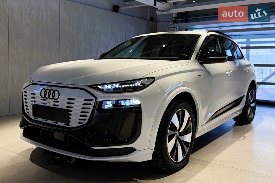 Audi Q6 e-tron - фото 1
